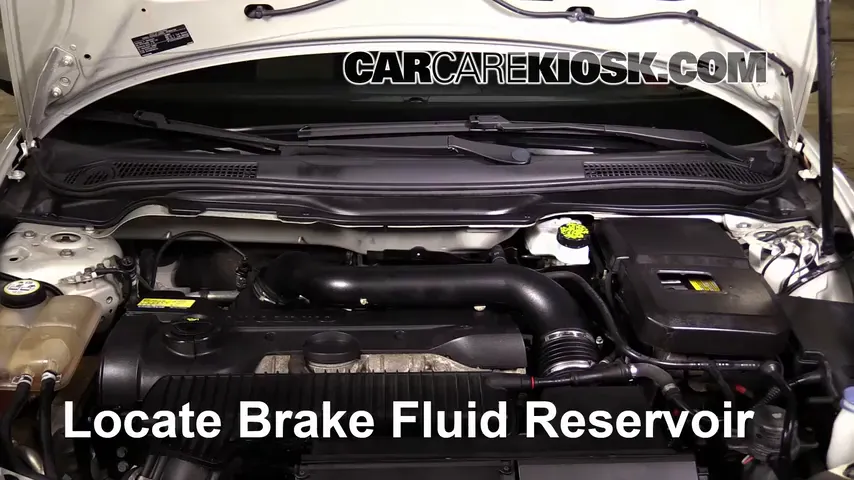 2008 Volvo C30 T5 2.5L 5 Cyl. Turbo Brake Fluid